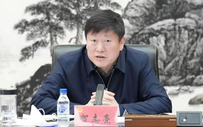 多批多架轰挂实弹飞赴预定空域