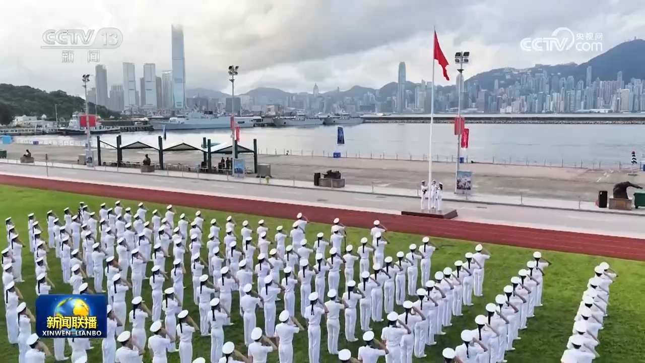 警方回应小米冲上公交站台