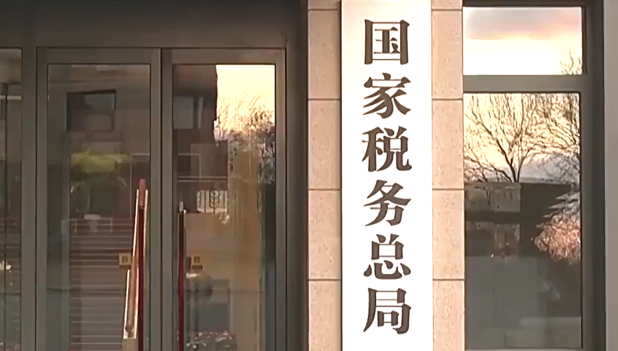 向太向华强参加萧敬腾婚礼