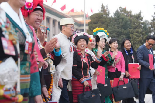 每日经济新闻